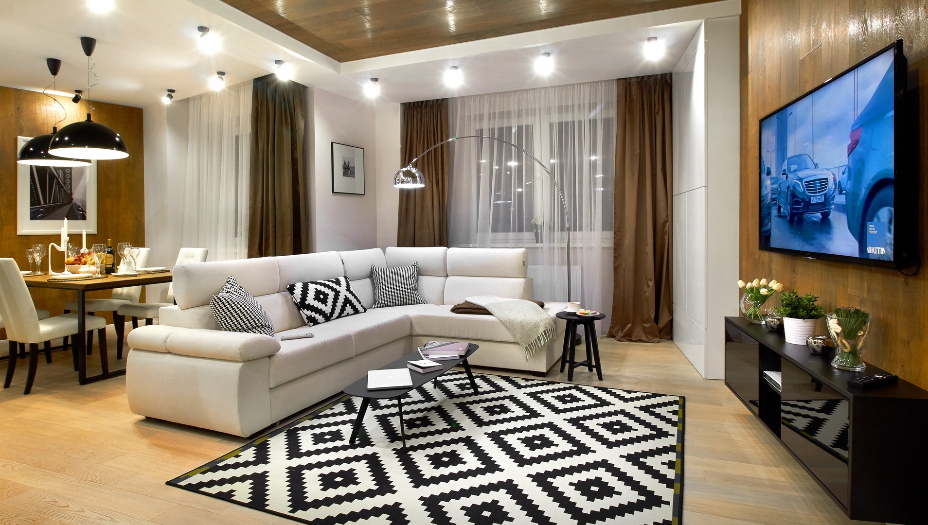 1.00 • ul. Zacharowa, 24